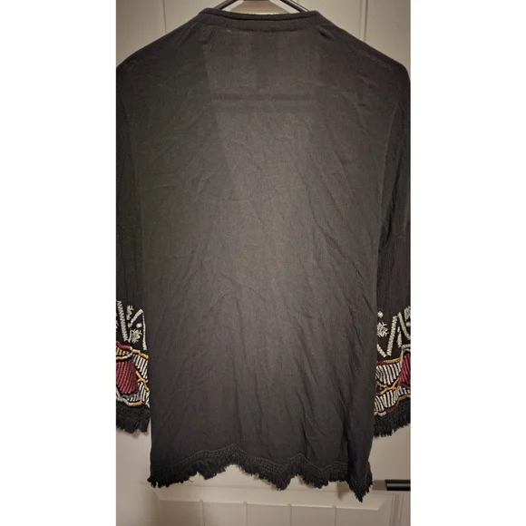 Knox Rose Size medium boho embroidered open kimono fringe black - Picture 4 of 7
